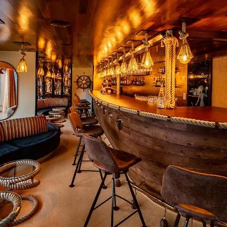 Hotel River Baer 3*