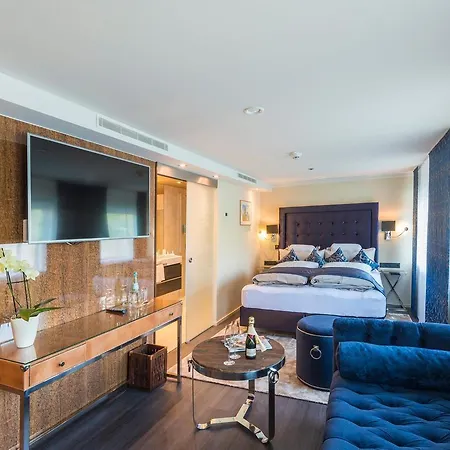 Отель River Baer 3*